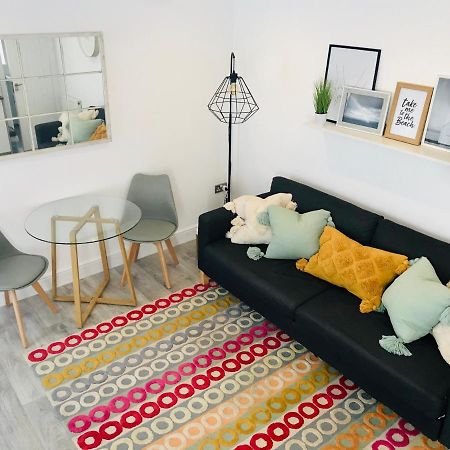 Seabeach Snug Deal Exterior photo